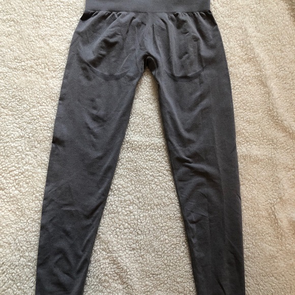 NVGTN Grey Contour Leggings - Picture 2 of 4